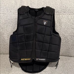 Tipperary Equestrian contender body protector, Youth Medium